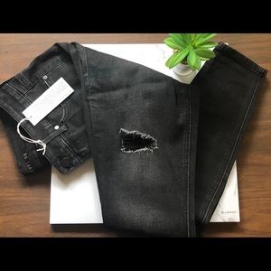 NWT Level 99 Janice Ultra Skinny Jeans. Color Mink